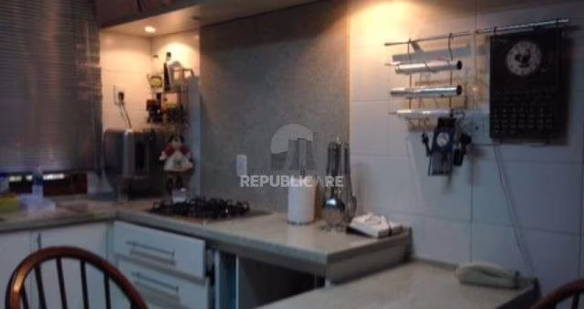 Casa Condominio para Venda - 386.94m², 3 dormitórios, sendo 1 suites, 3 vagas -