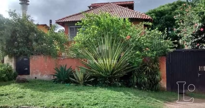 Casa para Venda - 250m², 3 dormitórios, Santa Tereza
