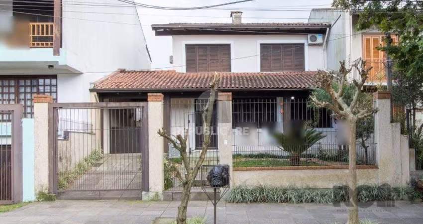 Casa para Venda - 200m², 3 dormitórios, sendo 1 suites, 3 vagas - Jardim Verde