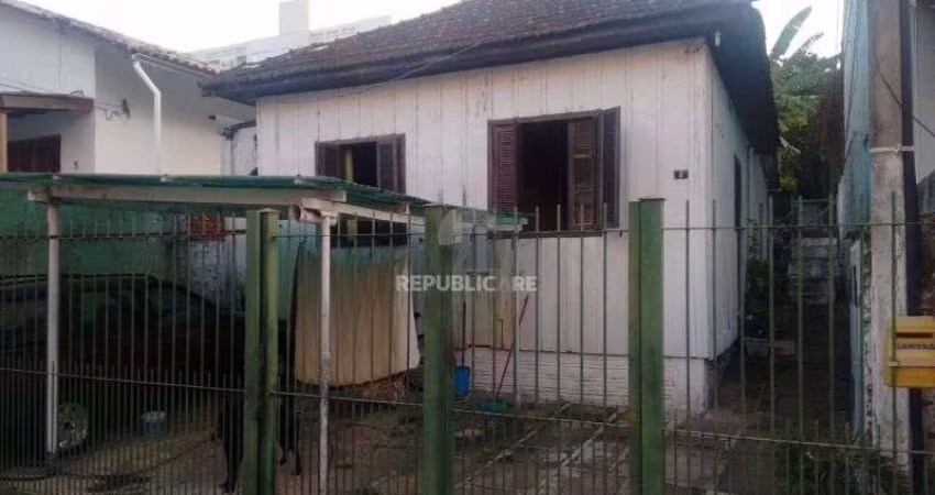 Casa para Venda - 180m², 4 dormitórios, Camaquã