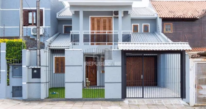 Casa para Venda - 247m², 3 dormitórios, sendo 1 suites, 4 vagas - Vila Nova