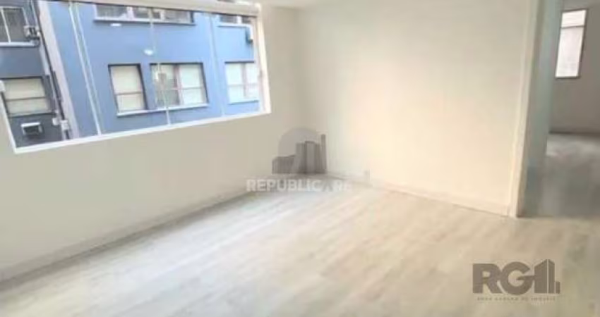 Vende-se sala comercial reformada