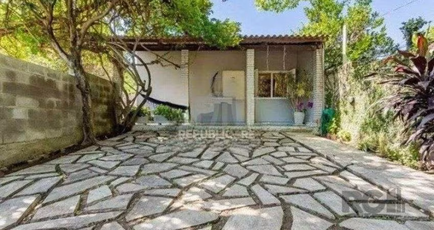 Casa 2 dormitórios à venda Tristeza Porto Alegre/RS