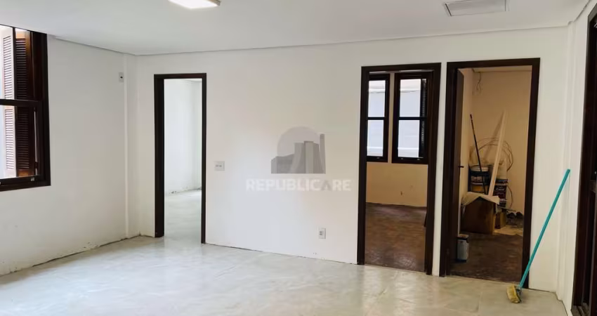 Apartamento Bairro centro- 3 dormitórios ,Sendo 1 suíte.