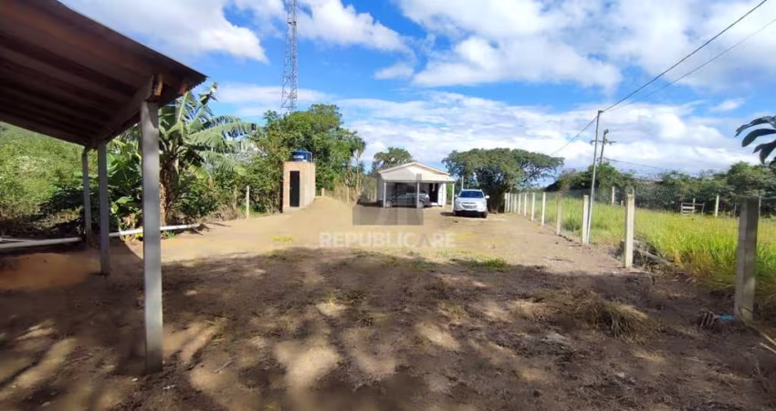 Terreno no bairro Lageado  com 2 casas de 1 dormitório