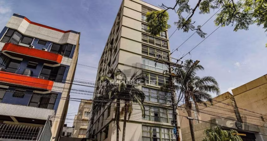 Apartamento 3 quartos, 2 suítes, closet e 1 vaga de garagem no bairro Bom Fim em