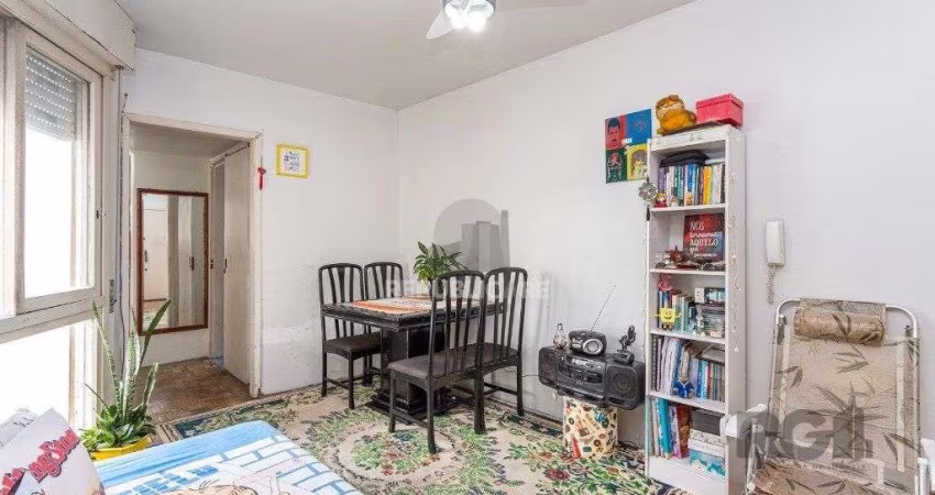 Apartamento no bairro Santana de 2 dormitórios
