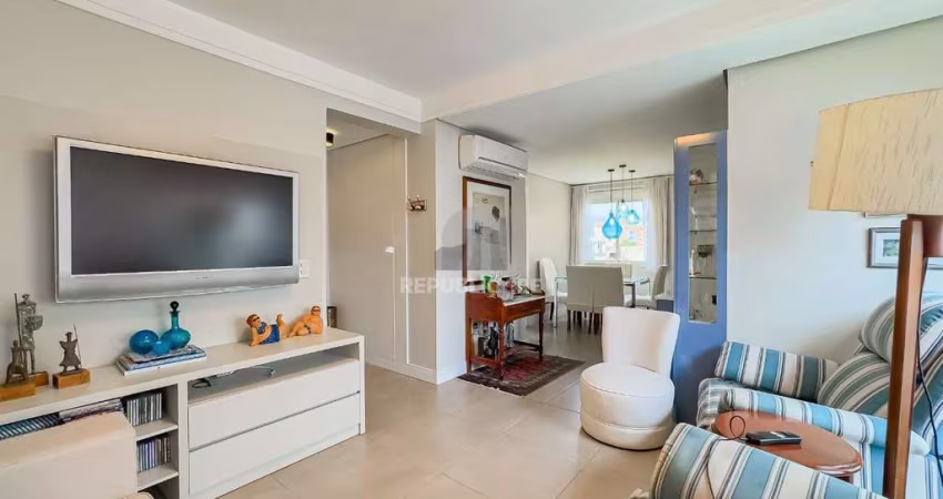Apartamento com 2 suítes e 2 vagas no bairro Jardim Botânico.