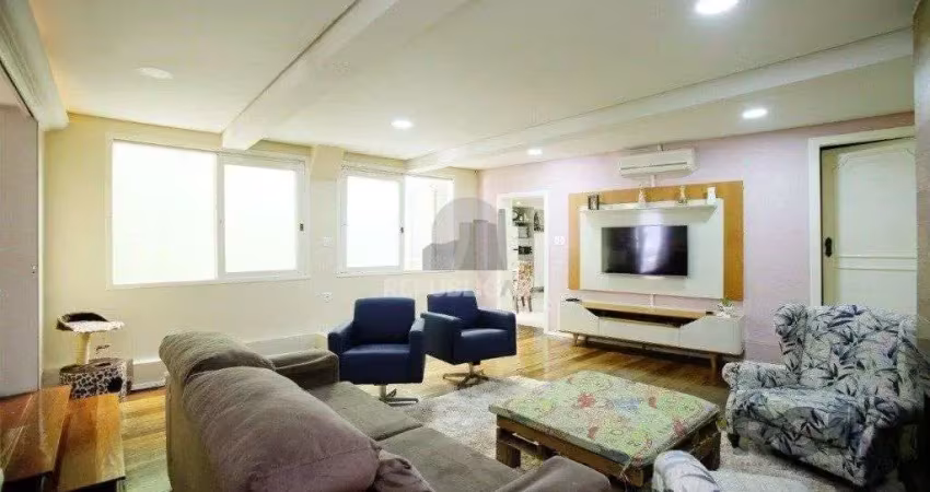 Excelente casa de 235m² com 4 dormitórios e 3 vagas no bairro azenha.