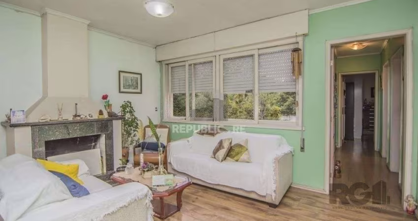 Apartamento 133m² - 3 dormitórios, 1 vaga no bairro Petrópolis