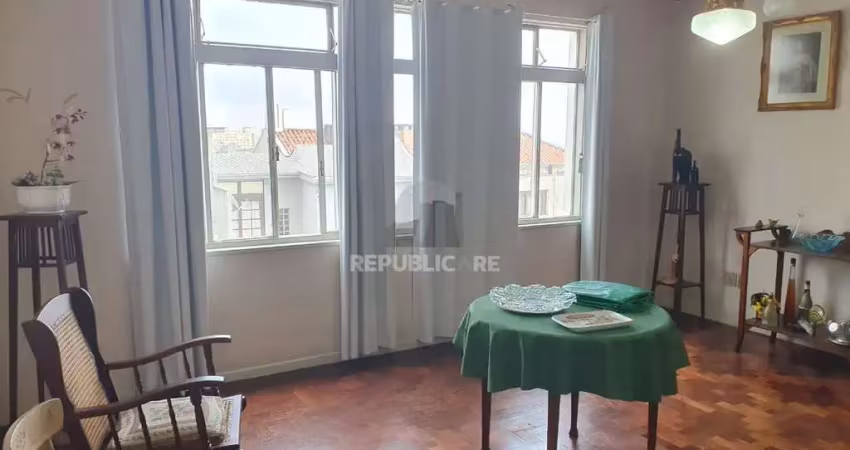 Apartamento à venda no bairro independência com 3 dormitórios e 106 m².