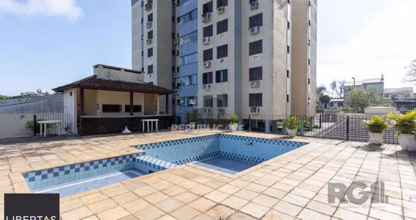 Apartamento amplo no bairro Tristeza de 3 dormitórios e 2 vagas
