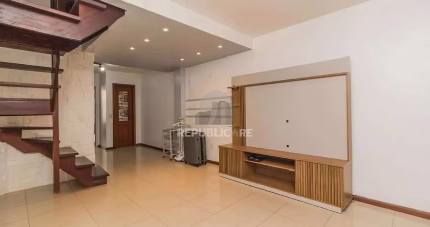 Casa em Condomínio de 3 dormitórios, no Bairro Ipanema