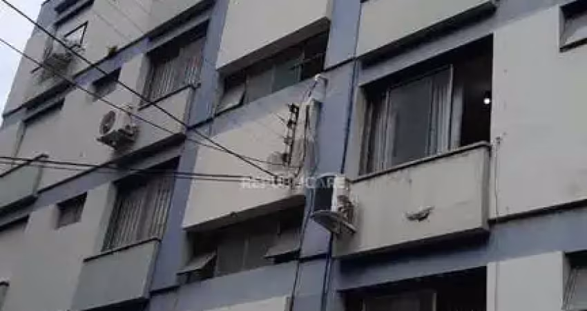 Apartamento à venda no centro histórico com 50 m² e 1 dormitório/quartos disponíveis.