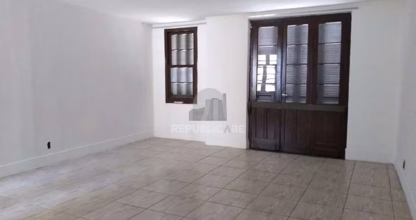Casa para Venda - 124.36m², 3 dormitórios, sendo 2 suites, Santana