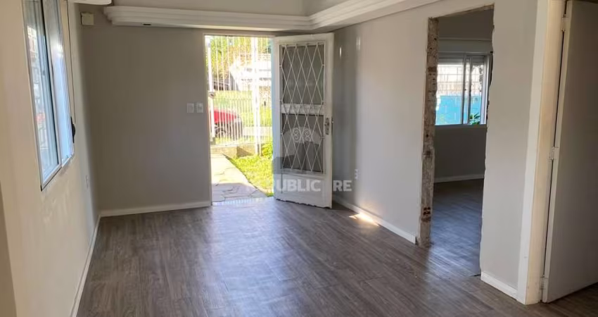 Casa de 2 dormitórios no bairro Santa Tereza
