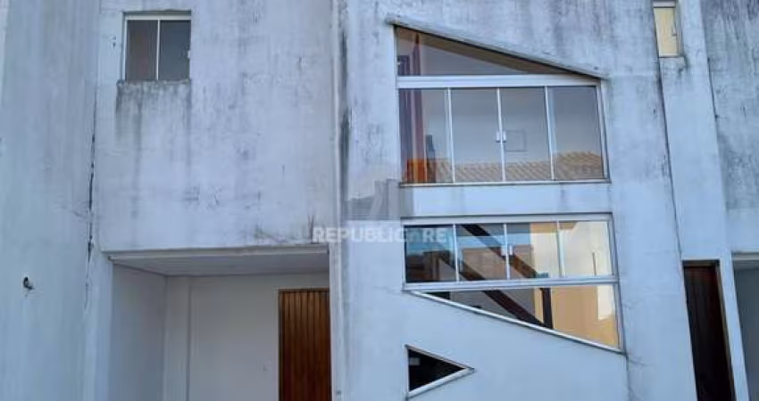 Sobrado 2 dormitórios à venda Restinga Porto Alegre/RS
