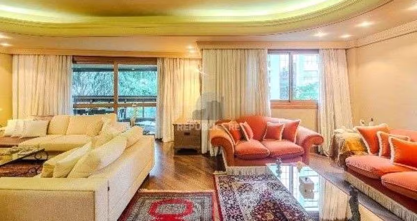 Apartamento com 4 suítes, churrasqueira e 3 vagas - 287m² - Bela Vista