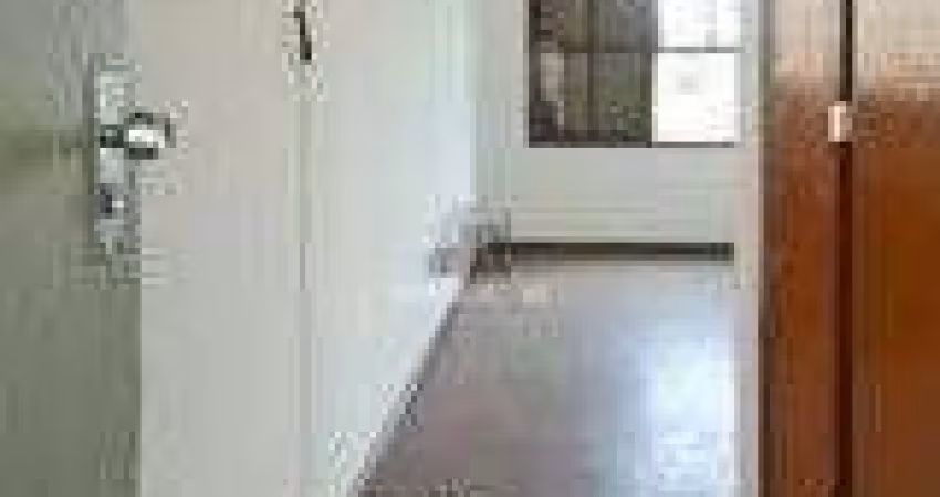 Apartamento no Jardim Botânico de 3 dormitórios e dependência
