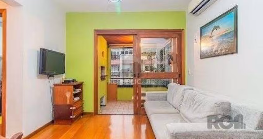 Apartamento de 2 dormitórios, 1 vaga coberta, no bairro Bela Vista