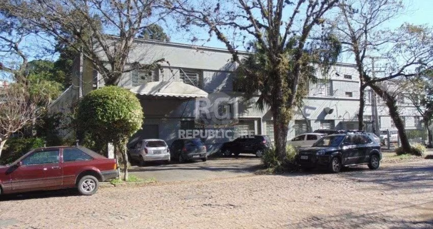Depósito/Pavilhão para Venda - 2000m², 0 dormitórios, Teresópolis