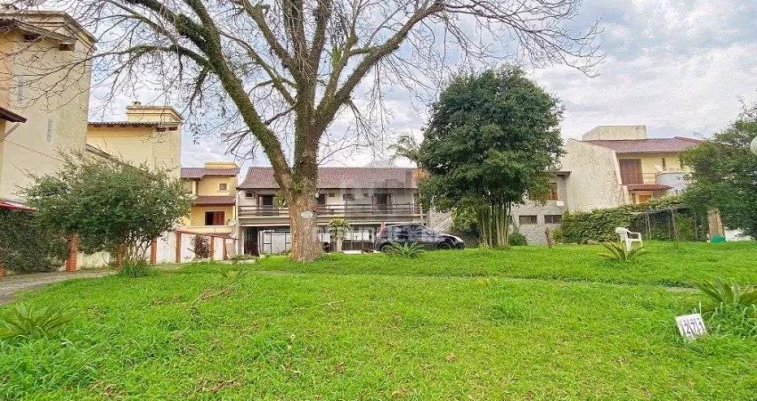 Casa para Venda - 840m², 7 dormitórios, sendo 3 suites, 8 vagas - Medianeira