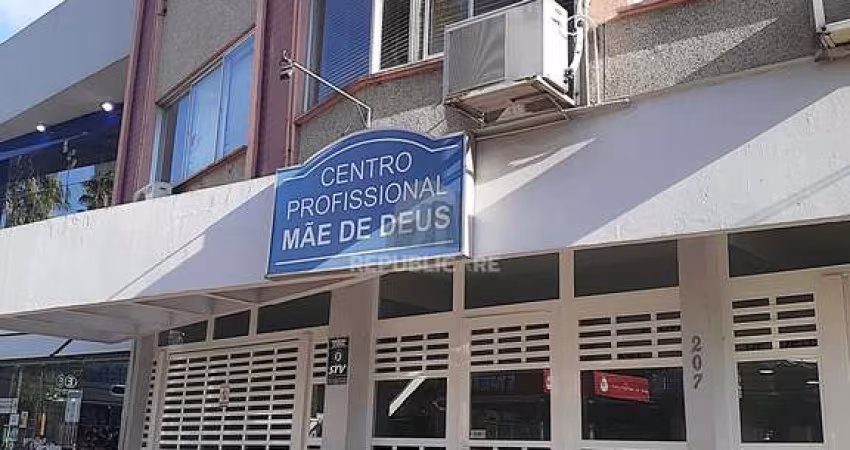 Sala Comercial em frente Hosp. Mãe de Deus