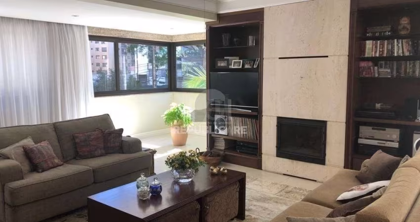Apartamento para Venda - 229.05m², 3 dormitórios, sendo 3 suites, 4 vagas - Bela