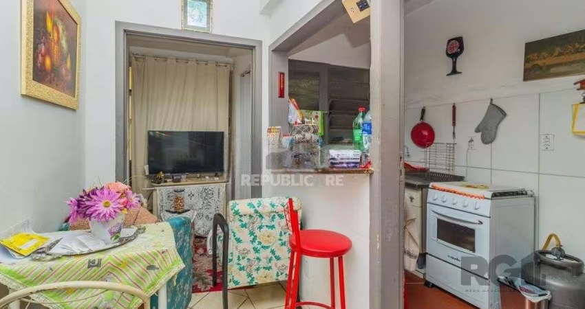 Apartamento 1 dormitórios à venda Floresta Porto Alegre/RS
