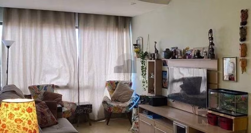 Apartamento no Partenon de 3 dormitórios e vaga