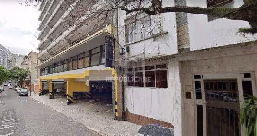 Box de garagem no Edifício Gigante no Centro