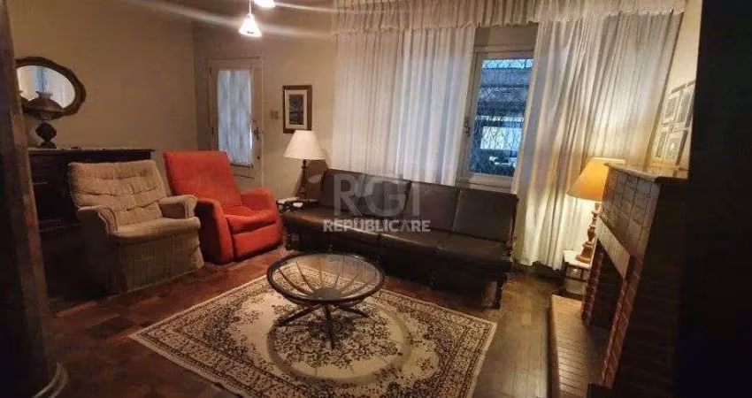 Casa residencial à venda no bairro petrópolis com 156 m² e 3 dormitórios/quartos.