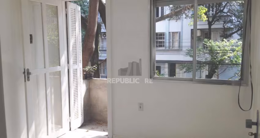 Apartamento, 117 m², 4 quartos, 1 suíte, Centro Histórico- Porto Alegre/RS