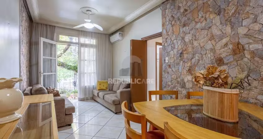 Apartamento à venda no bairro menino deus com 71 m² e 2 dormitórios/quartos.