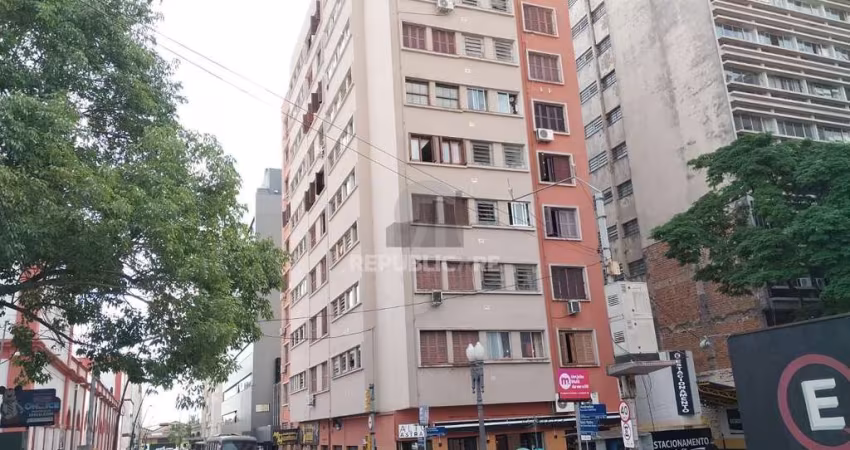 JK recém reformado, 2 piso, elevador, andradas esquina com Bento Martins, centro