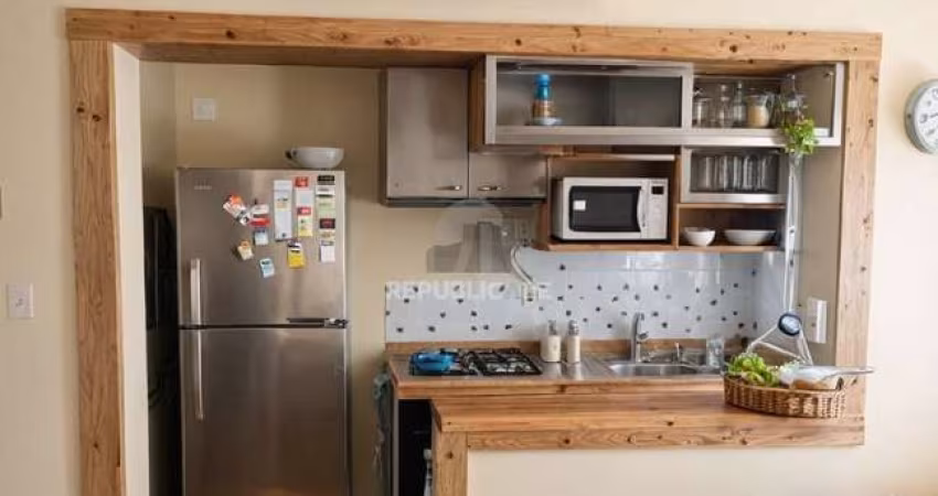 Vende-se apartamento de 1 dormitório com 43 m² e 1 vaga - Floresta