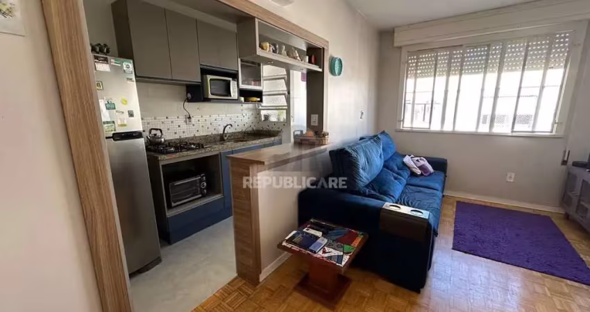 Vende-se apartamento de 1 dormitório com 43 m² e 1 vaga - floresta