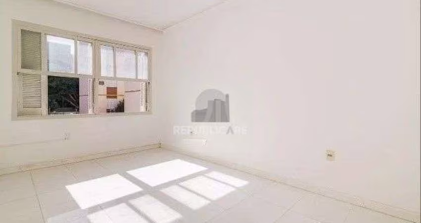 Vende-se apartamento semi-mobiliado de 2 quartos - Menino Deus