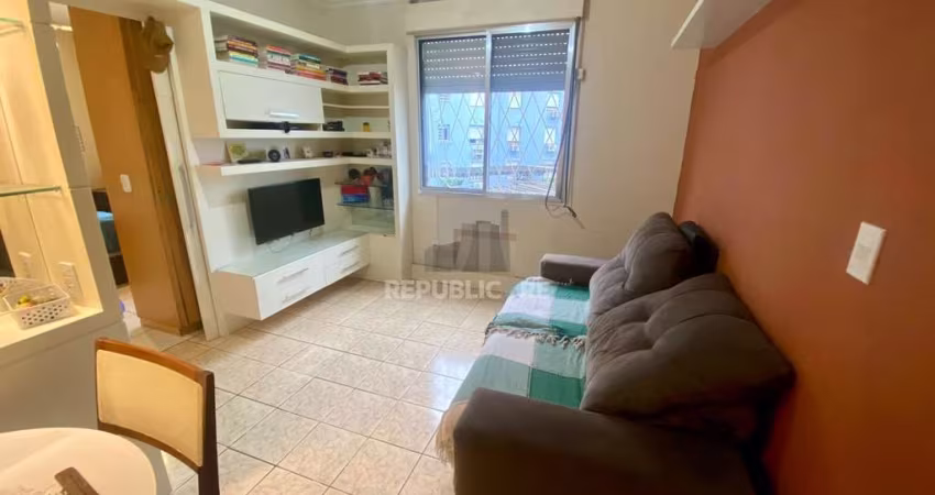 Apartamento de 1 dormitório, elevador, 38,42m2, bairro Azenha