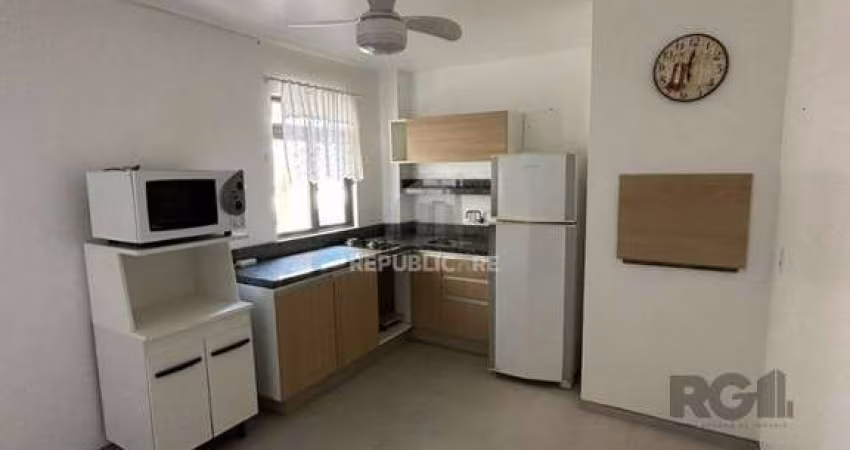 Apartamento 2 dormitórios à venda Centro Torres/RS