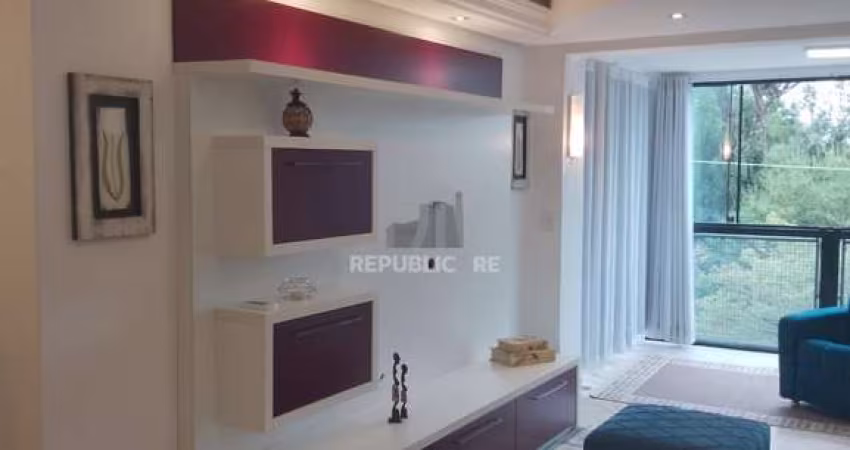 Apartamento 03 dormitórios 1 suíte 1 vaga de garagem no Bairro Menino Deus