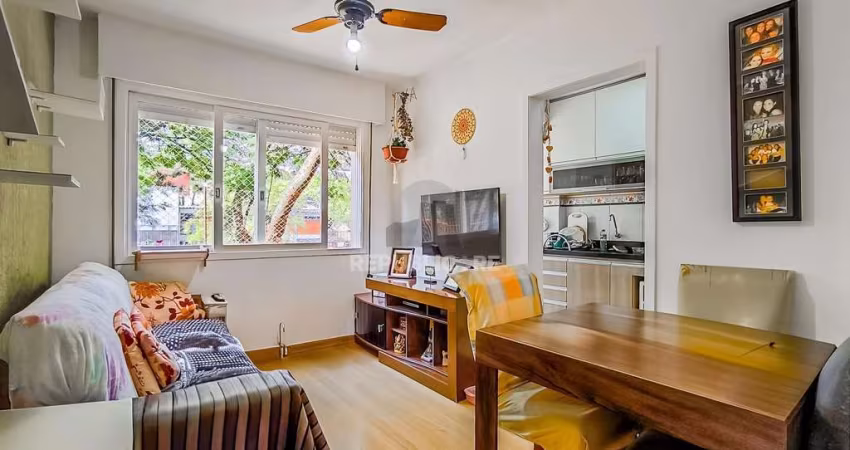 Apartamento 1 dormitório com vista, sol da manhã e estrutura na João Alfredo