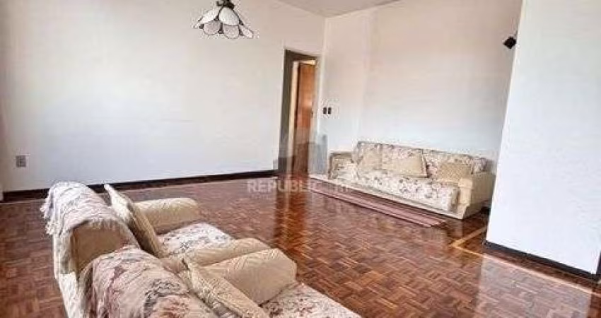 Apartamento 3 dormitórios à venda Centro Histórico Porto Alegre/RS