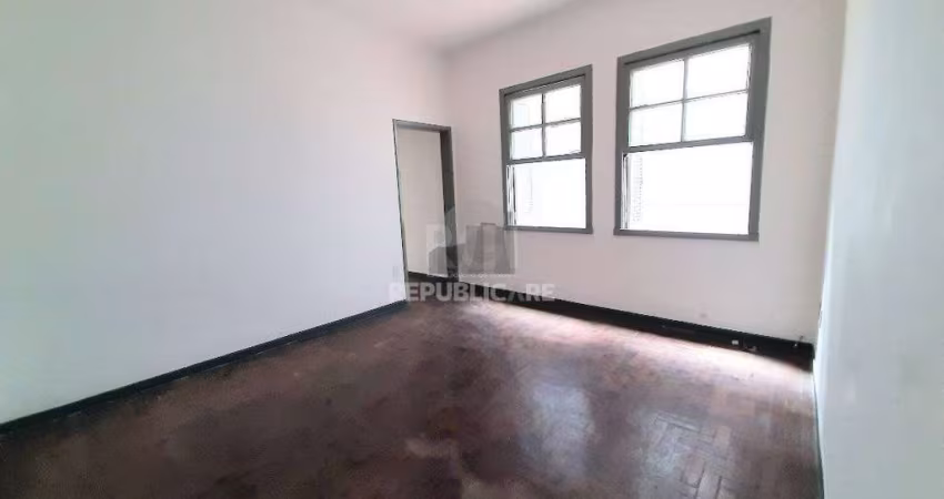 Apartamento para Venda - 50m², 2 dormitórios, Floresta