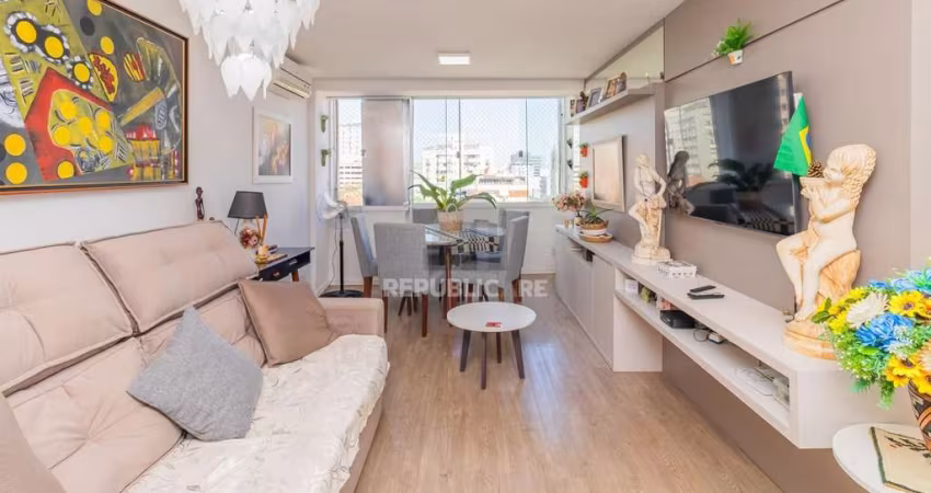 Apartamento 2 dormitórios 1 suíte no bairro São João em Porto Alegre.