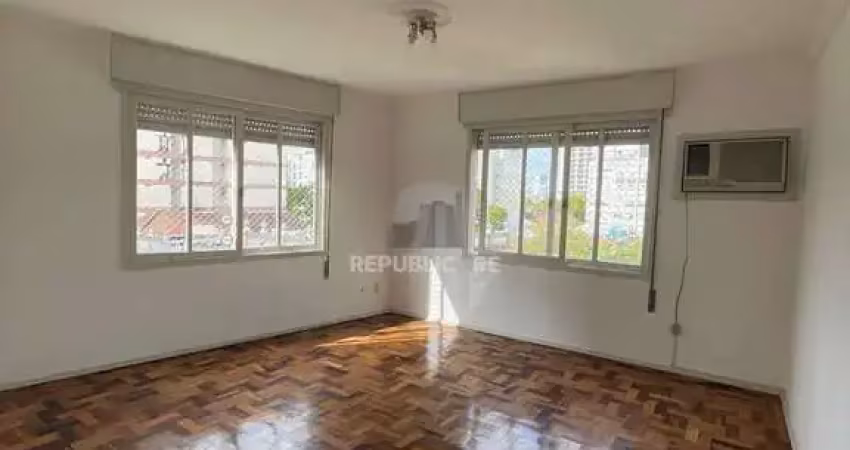 Apartamento para alugar na cidade baixa com 78 m² e 2 dormitórios/quartos disponíveis.