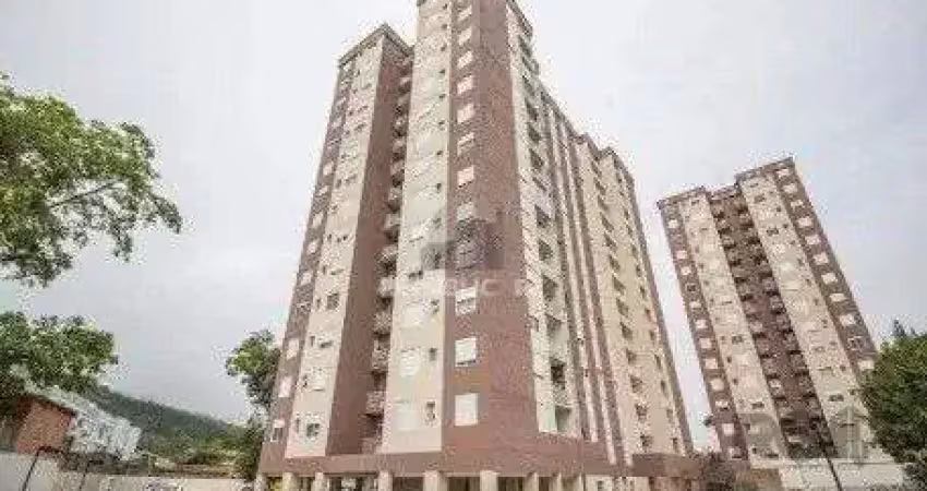 Ótimo apto em Condominio Fechado