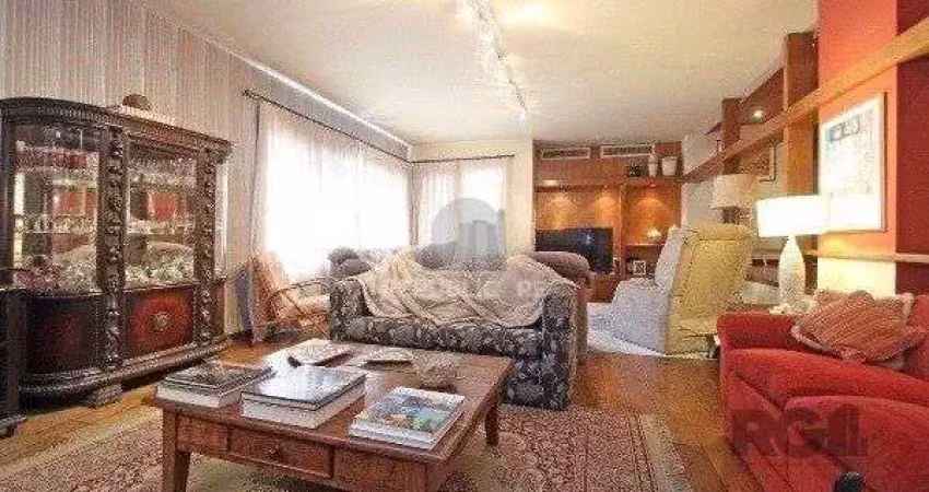 Vende-se amplo apartamento 3 dorm c/ suíte, 2 vagas cobertas, dependência comple