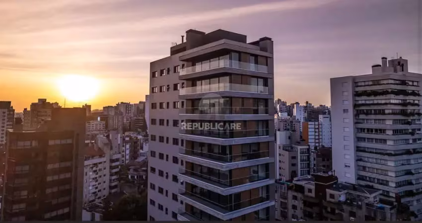 Apartamento de alto padrão construtivo com 209 m² com 3 suítes e 4 vagas, para v