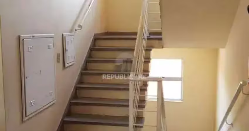 Apartamento à venda no bairro medianeira, 2 dormitórios, área de 56 m².